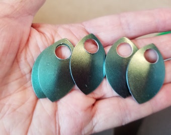 Dragon Scales - Aluminum - Large - Green Turquoise Iridescent-  Color Changing - Sets of 25