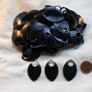 Escamas de dragón - Aluminio - Grandes - Negras - Juegos de 100