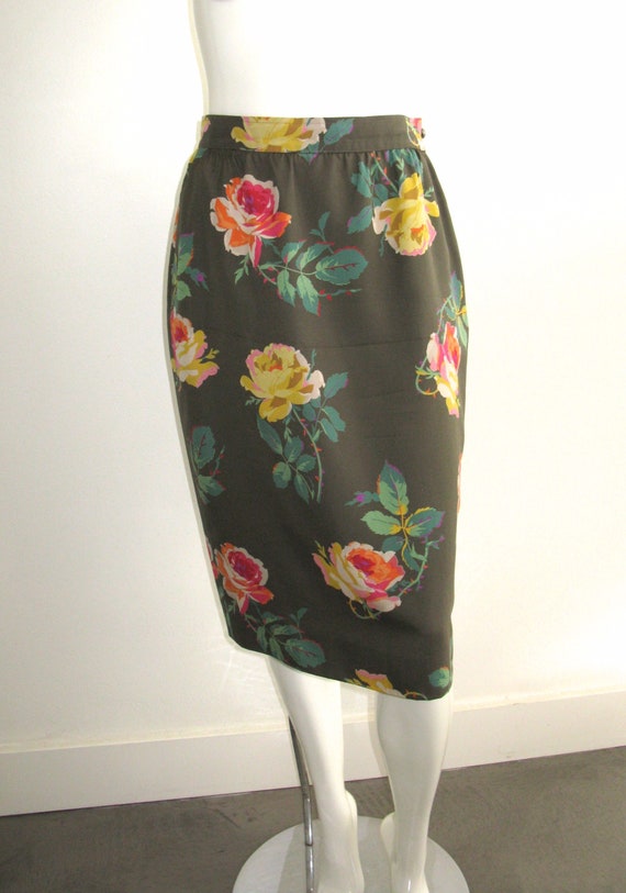 Vintage 1980s Ungaro Parallele Rose Print Pencil … - image 2