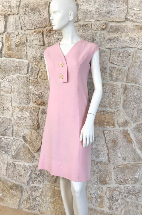 Adorable Vintage 1960s Pink Sleeveless Mod Sheath… - image 5