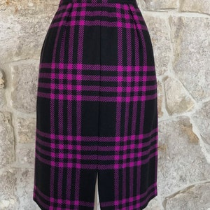 Beautiful Vintage 1980s 1990s Valentino Miss V Black and Fuchsia Plaid Pencil Skirt image 9