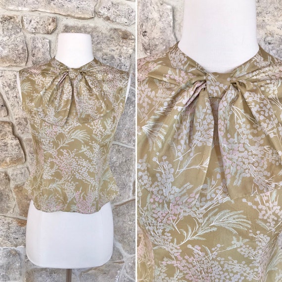 Vintage 1960s 1970s Beautiful Pastel Floral Silk … - image 1