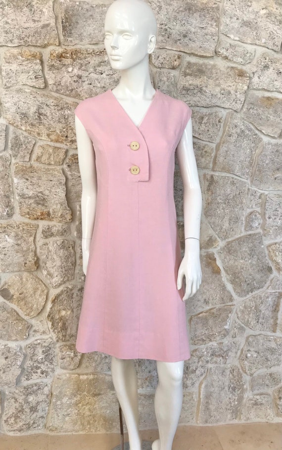 Adorable Vintage 1960s Pink Sleeveless Mod Sheath… - image 7