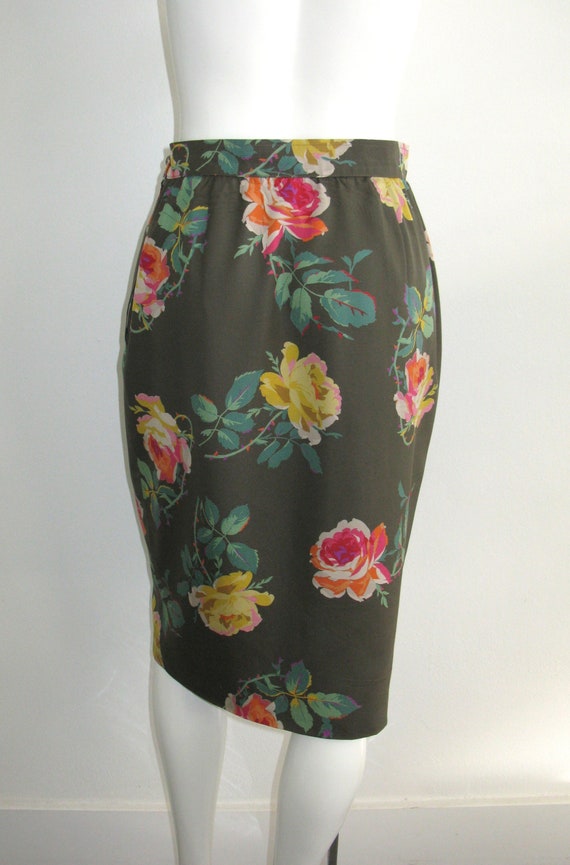 Vintage 1980s Ungaro Parallele Rose Print Pencil … - image 4