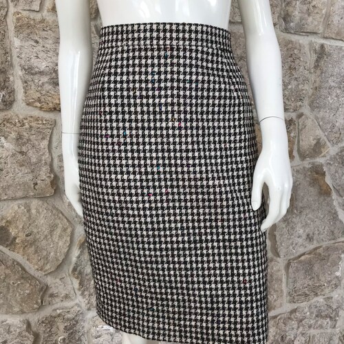 Vintage 1980s 1990s Louis Feraud Houndstooth Knee shops Length Skirt