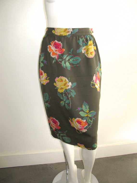 Vintage 1980s Ungaro Parallele Rose Print Pencil … - image 5