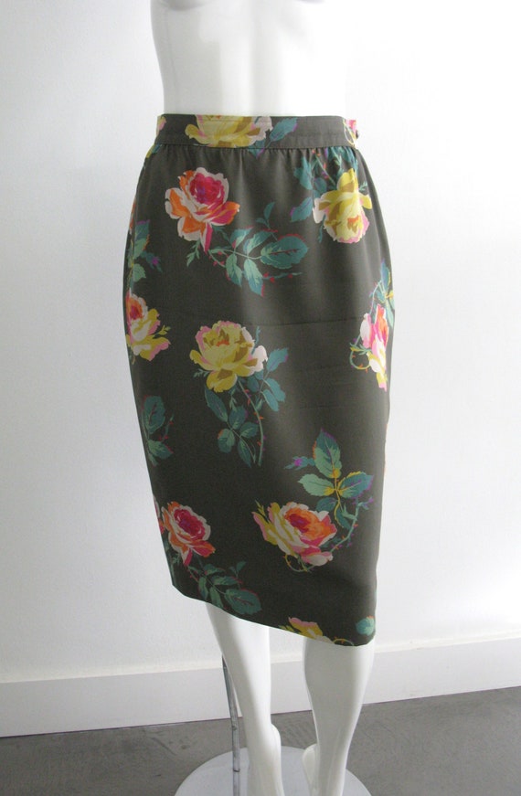 Vintage 1980s Ungaro Parallele Rose Print Pencil … - image 3