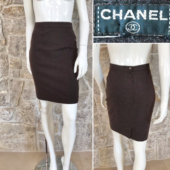 Superbe jupe en laine Chanel vintage des annees 1980 avec doublure en soie et bouton CC Etsy Canada