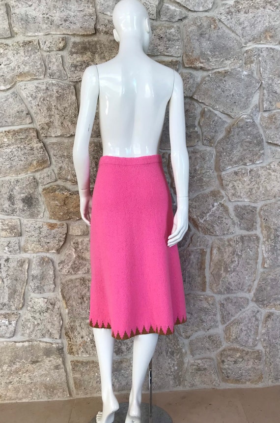 Pretty Vintage 1970s Adolfo Pink Knit Skirt - image 7