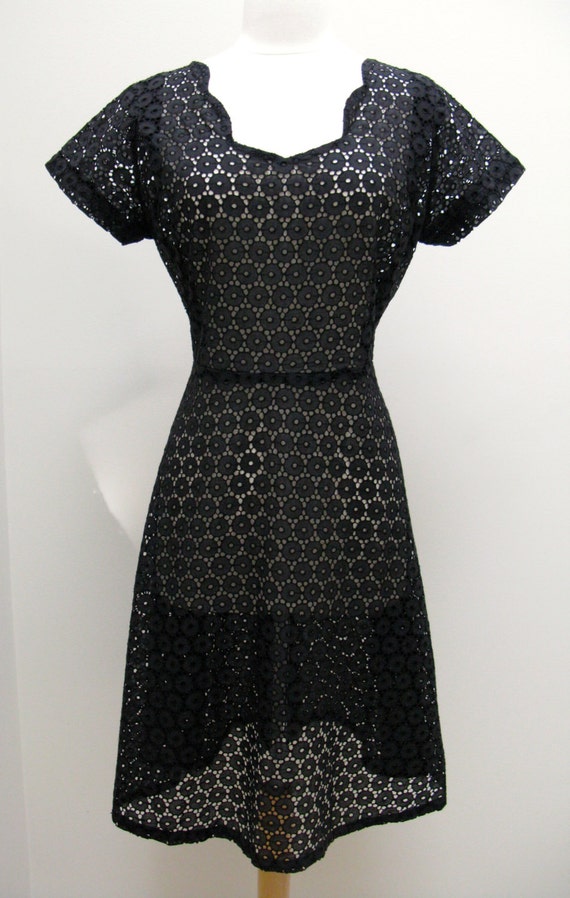 Vintage Circle Eyelet Lace Dress with See Through… - image 2