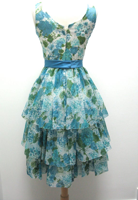Pretty Vintage 1950s Jr. Theme Blue Floral Dress … - image 8