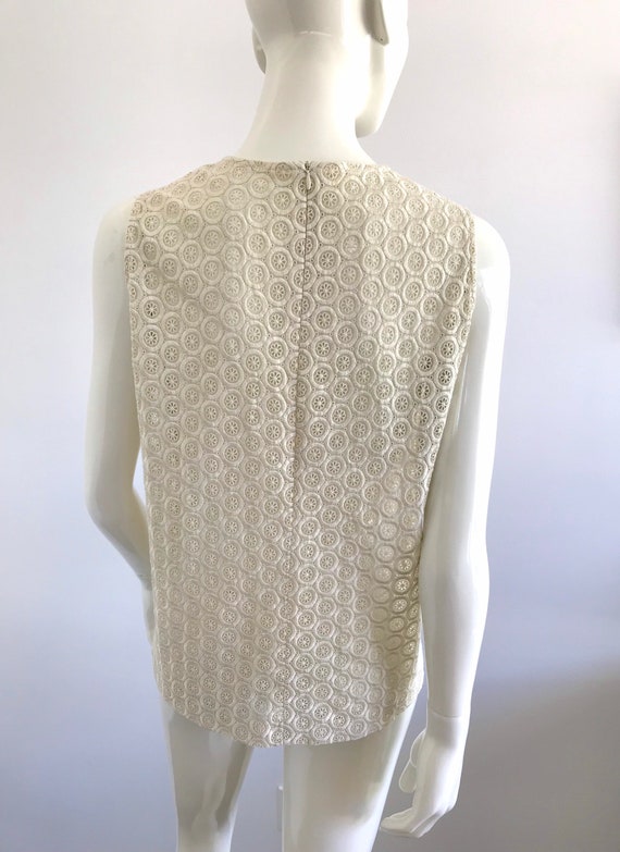 Fantastic Vintage 1960s 1970s Ivory Flower Eyelet… - image 7