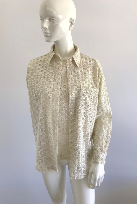 Fantastic Vintage 1960s 1970s Ivory Flower Eyelet… - image 10