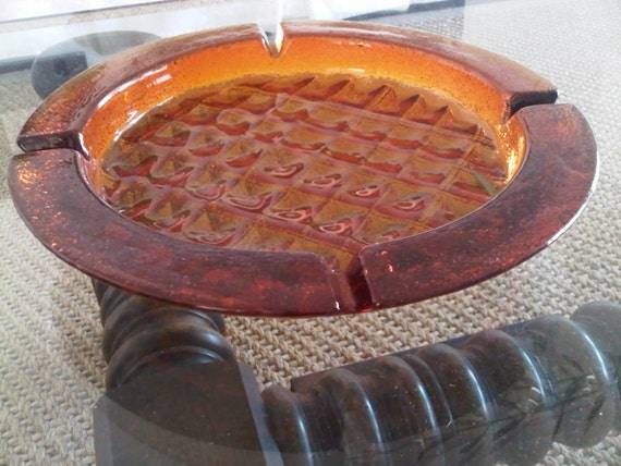 Circa 1940-70's Retro Amber Glass Round Ashtray