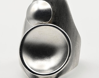 Niemeyer Ring No. 1 – Exhibited Architectural Sterling Silver Saddle Ring, Made to Order