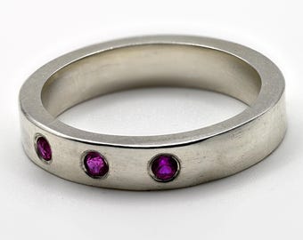 Narrow Lab Ruby Ring, Size 6