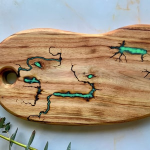 LBC20 Camphor Laurel Lightning Chopping Board