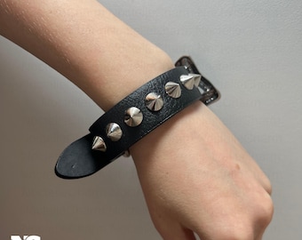Pulsera gótica punk de cuero con tachuelas, brazalete emo