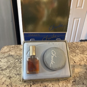 VTG Revlon Charlie Starlights Concentrated Cologne 1.15 Oz/Dusting Powder Set