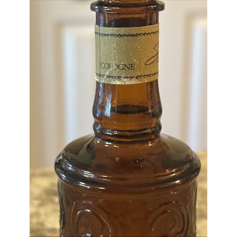 Vintage STETSON Cologne Amber Round Glass Bottle Metal Top 1.5 FL OZ 画像 7