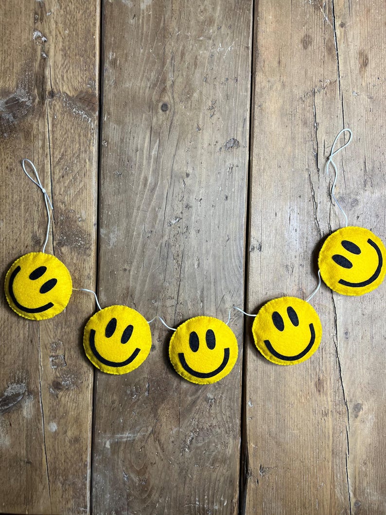 Rustic Smiley Face Smiley Face Felt Bunting - Etsy