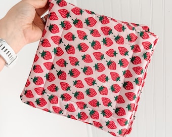Handmade Strawberry Potholder, Hot Pads, Cotton Pot Holder Quilted Pot Holder, Kitchen Gift, Farmhouse Gift