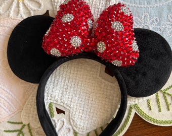 Serre-tête oreilles Minnie en strass- PRÉCOMMANDE-Classique pois rouges-Personnaliser