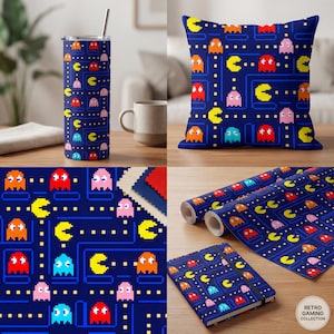 以下が含まれることがあります： レトロゲームをテーマにした製品のコレクション。ネイビーブルーの背景に、ピクセル化されたゴーストとパックマンのキャラクターが描かれています。タンブラー、枕、生地、ノート、包装紙などがあります。レトロゲーミングコレクションのロゴが見えます。