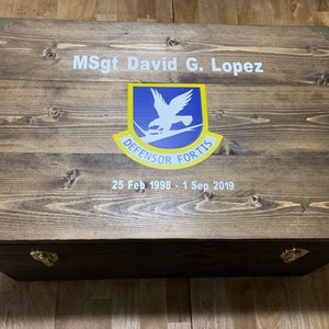 24 Military Chest and Shadow Box Tray, with Flag Display on Lid image 3