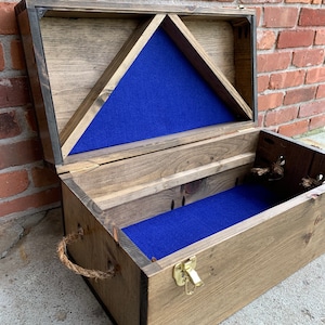 24 Military Chest and Shadow Box Tray, with Flag Display on Lid image 2