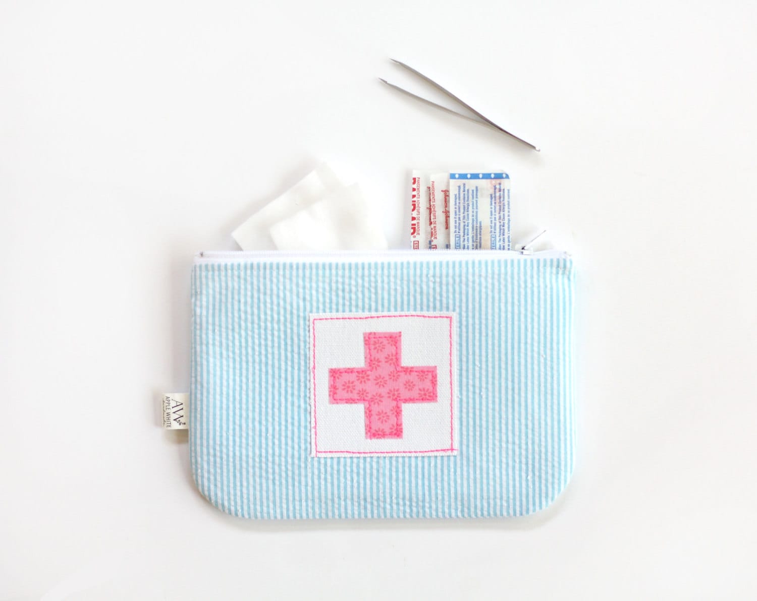 First Aid Kit, Canvas Pouch, Purse First Aid, Swiss Cross, Gift for Friend,  Car, Diaper Bag, Purse, Camper, Camping, RV, Travel Size -  Denmark