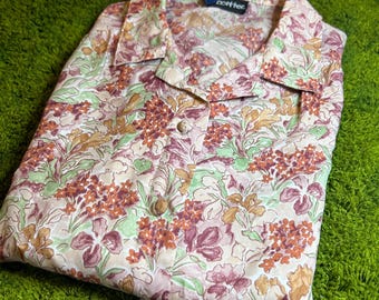 Pink Floral Vintage Button Down Shirt | M