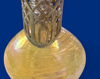 Lampada profumata vintage completa in vetro artistico iridescente con diffusore catalitico a spirale di miele e corona filigranata, purificatore d'aria in vetro da studio MCM, regalo.