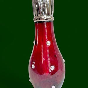 Vintage Lampe Berger Kristalle Duftlampe Rot Lackiertes Glas Nieten Strass Karaffe Signiert Französisch Katalytische Parfümbrenner