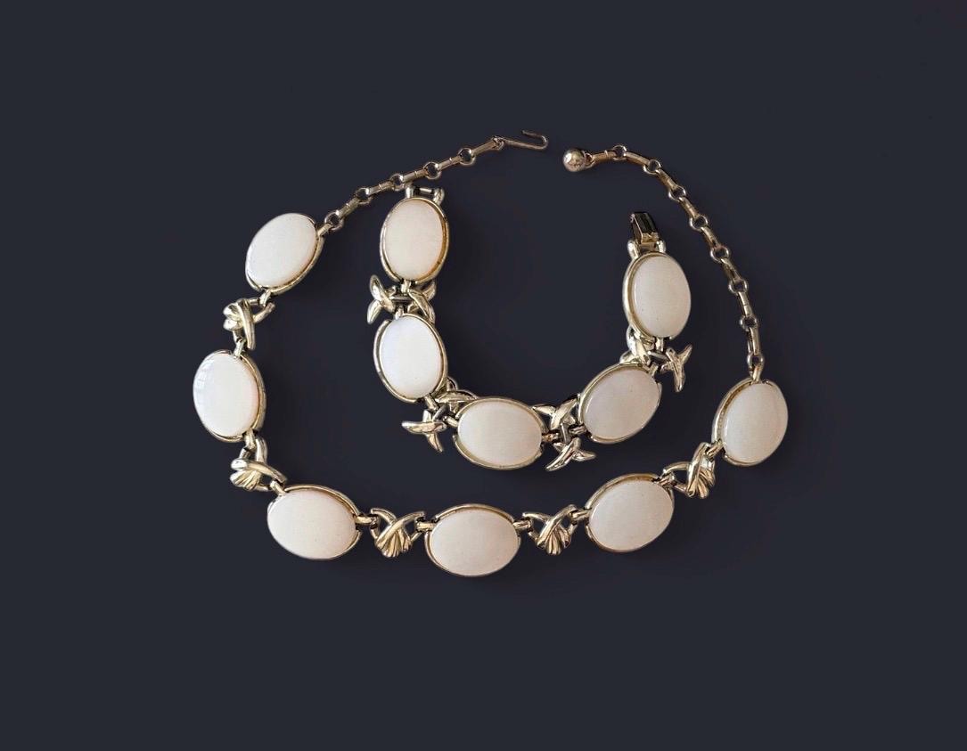 50s costume jewelry - Etsy 日本