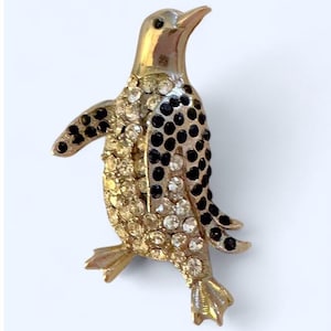 Vintage Signed Tara Penguin MCM Brooch Rhinestone Pave Animal Pin Gold Tone Winter Bird Jewelry Collectible Mid Century Figural Gift for Her