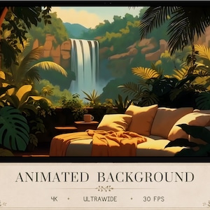 Puede incluir: Un fondo animado con una ilustración digital de una cascada en una exuberante selva tropical. Un sofá beige con cojines naranjas y una manta se encuentra en primer plano. El texto dice: ANIMATED BACKGROUND 4K ULTRAWIDE 30 FPS.