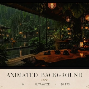 Puede incluir: Un fondo animado que muestra una escena de bosque tropical lluvioso vista desde un espacio interior oscuro. Una mesa de madera natural con servicio de té se encuentra en primer plano, iluminada por linternas colgantes entre follaje verde.
