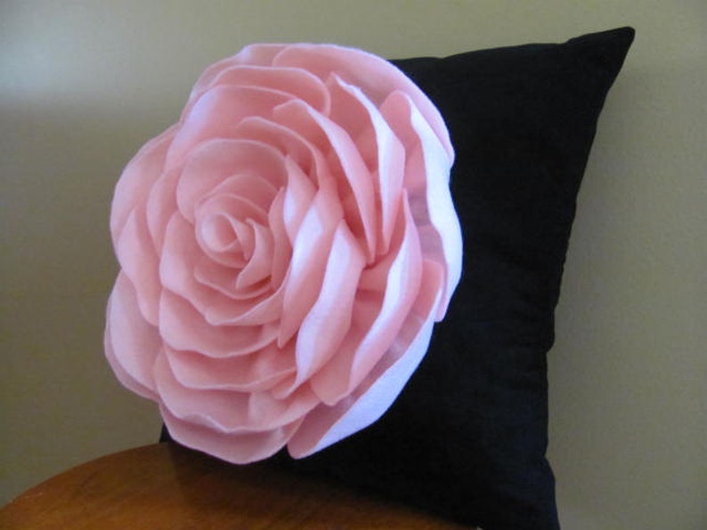 SUZANNAH ROSE Felt Flower Pillow Pattern and 2 Bonus Pillow Covers Tutorial PDF ePattern How To image 2