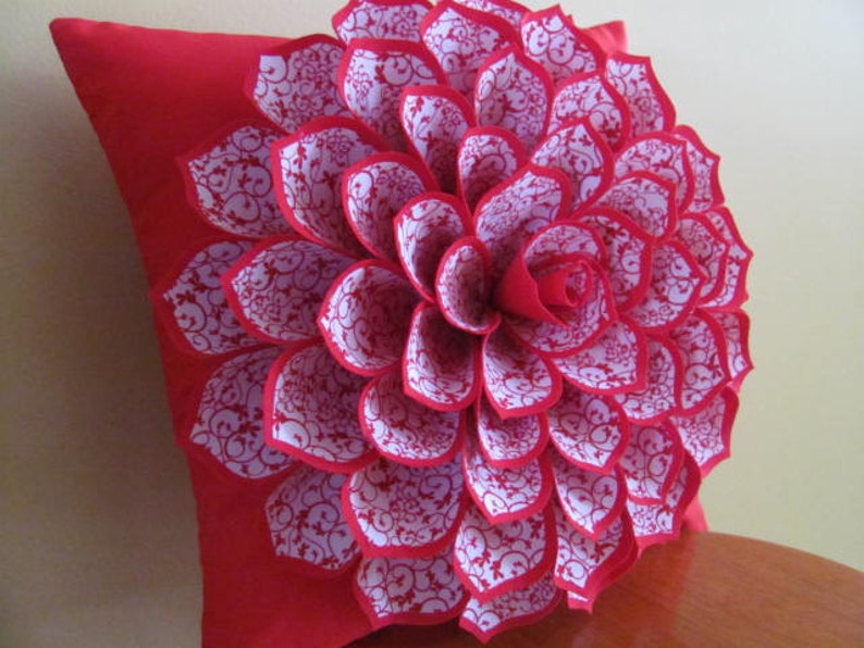 Decorative Pillow Flower Pillow Pattern SOPHIA FLOWER Felt Flower