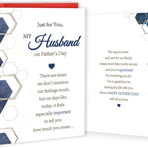 Pode incluir: Cartão de Dia dos Pais com o texto "Just for You, My Husband on Father's Day". O cartão tem uma borda vermelha e desenhos geométricos azuis e dourados. A mensagem interna expressa apreço.