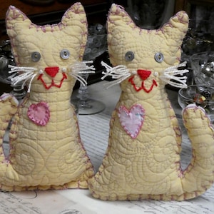 Quilt Kitten Pillow Hearts Handmade 5&quot;x8&quot;, Golden Folk Art Stuffed Cat Pillow