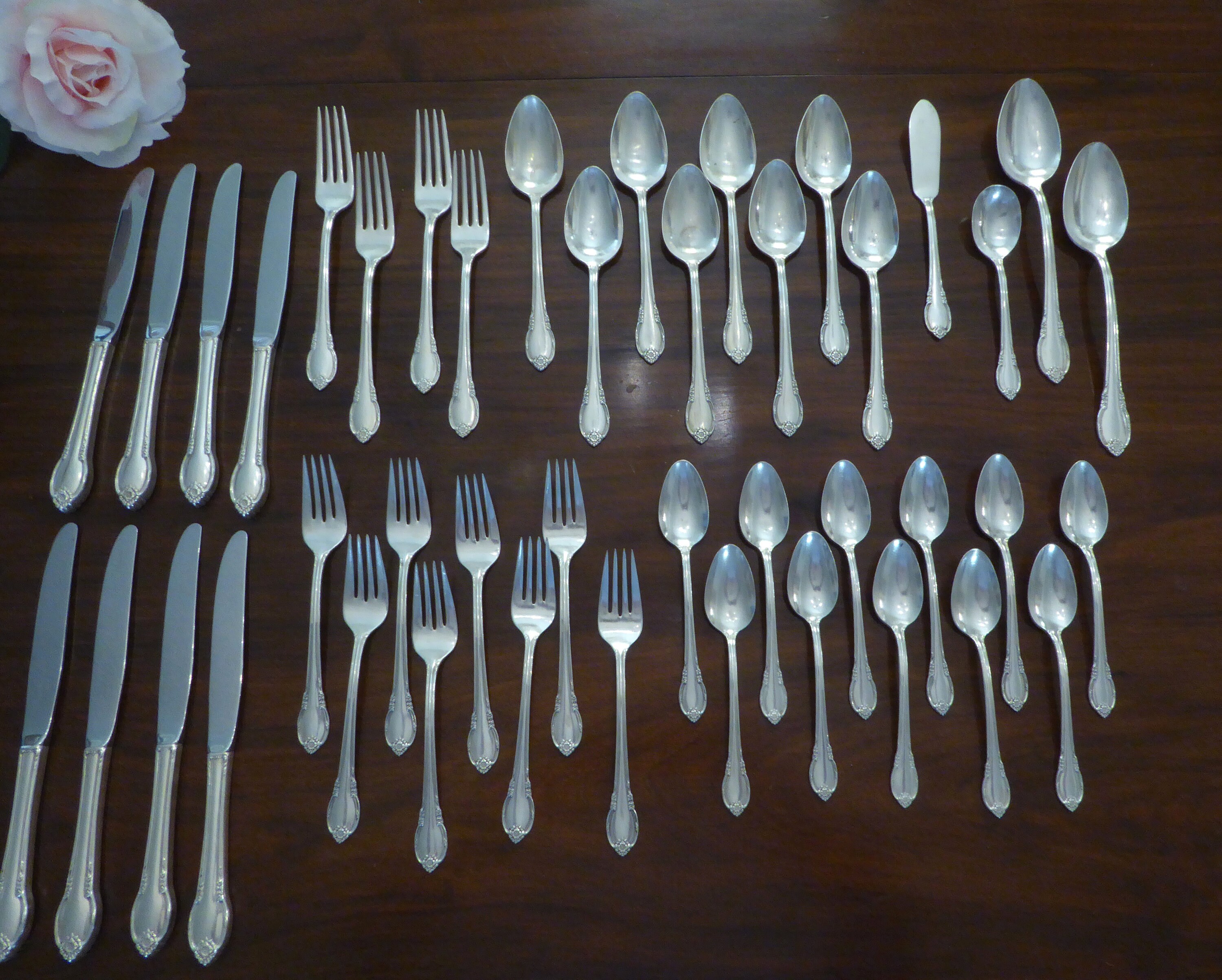 IS Remembrance 6 Dinner Knives 1847 Rogers Vintage Silverplate Flatware Lot B