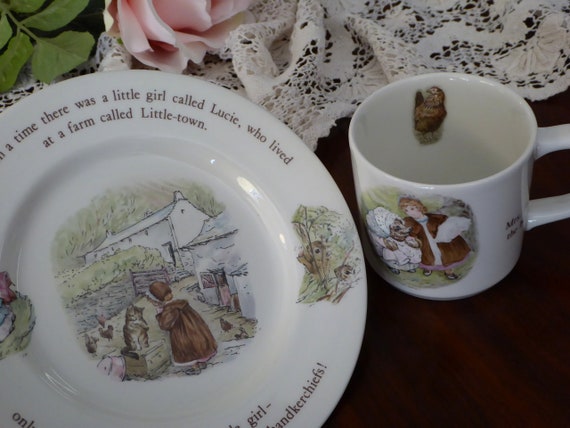 Wedgwood Mrs Tiggy-Winkle Vintage Birthday Plate 1982 by Beatrix Potter/Mrs.Tiggy-winkle Wedgwood Mrs Tiggy-Winkle Vintage Birthday Plate 1982 by Beatrix Potter/Mrs.Tiggy-winkle