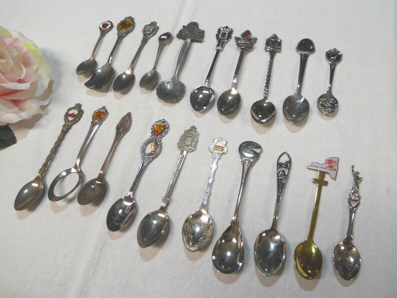 20 Vintage Souvenir Collectible Spoons Collectible World Etsy