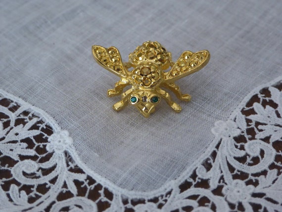 Gold Bee Pin Joan Rivers, Joan Rivers Gold Tone Be