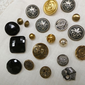 21 French Inspired Vintage Buttons Mixed Lot French Looking Fun Buttons For Your French Projects (TD)
