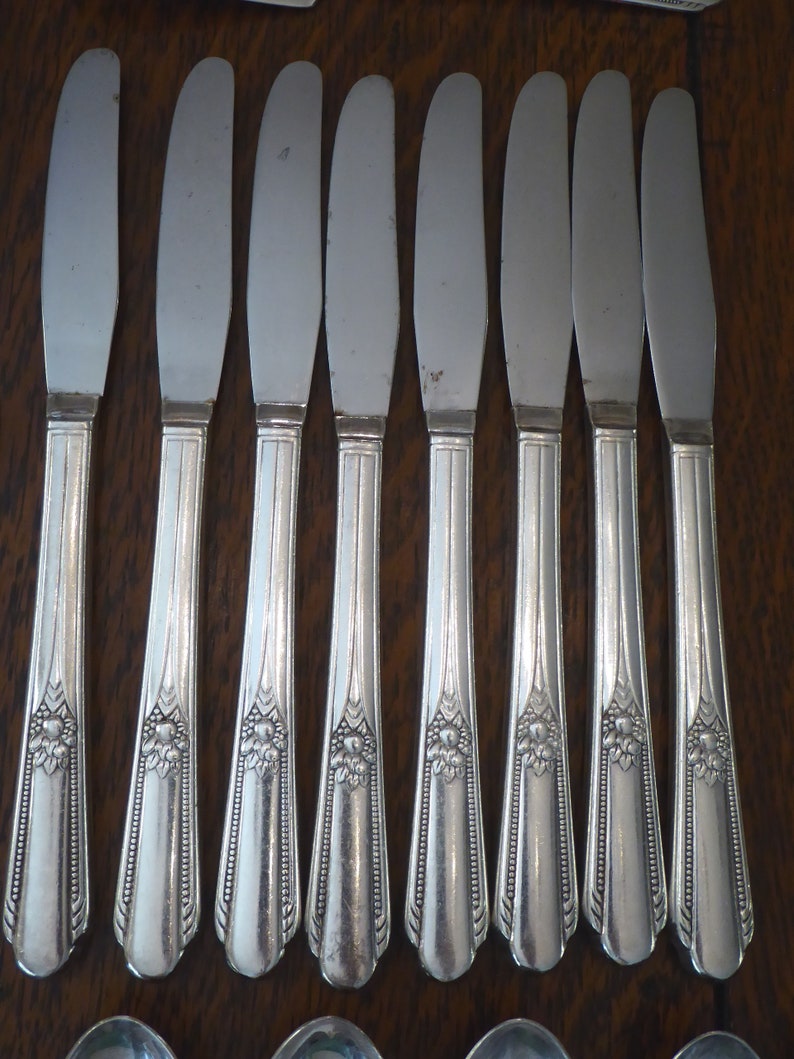 Hiawatha Silverplate Flatware Grille Knives 4 Wm Rogers Memory