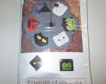 Friends of Ghould Halloween Wool Candle Mat Kit