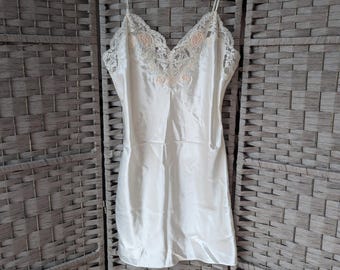 Vtg Ivory Satin Lace Floral Embroidered Chemise Slip Dress Nightie Bridal Sz M